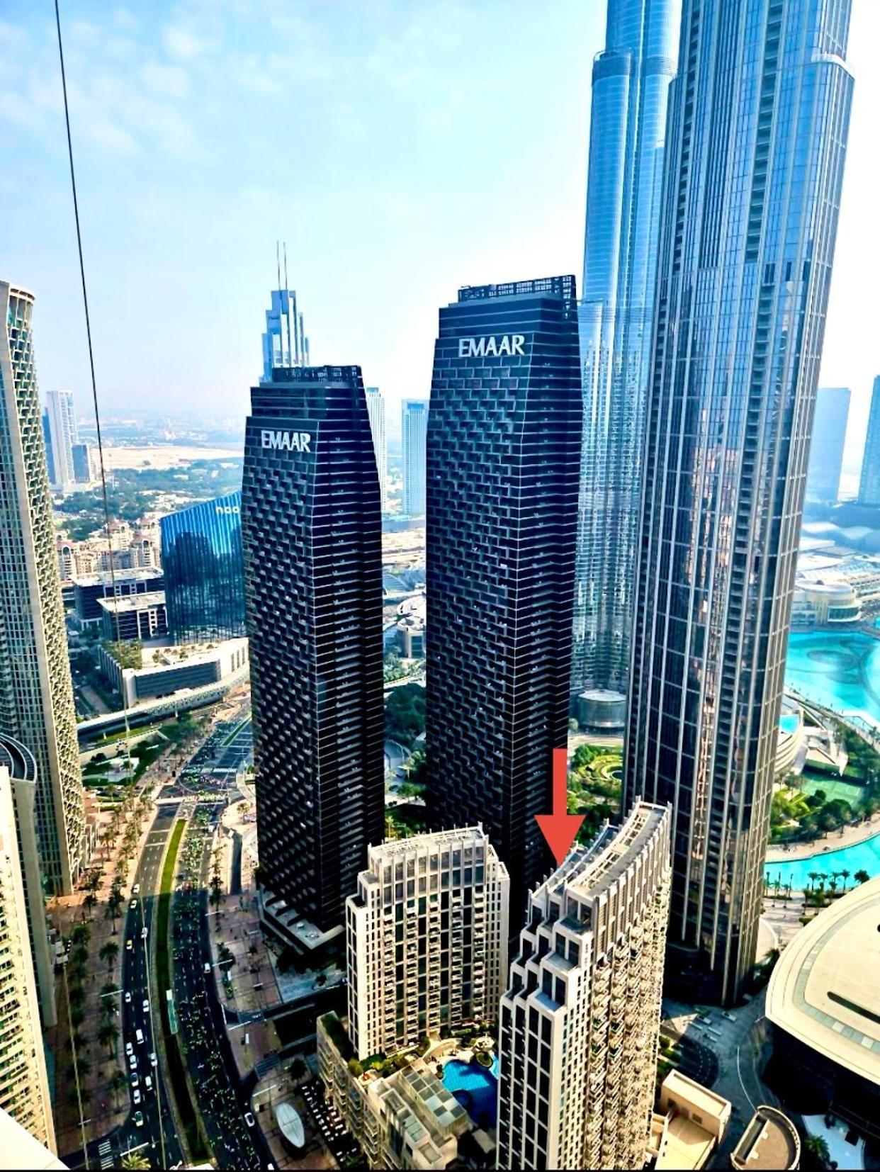 Homestay Exceptional Master - Near And Overlooking Burj Khalifa - Host Has Access To Living Space *